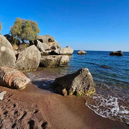 Lucidum Rhodian Hospitality & Gastronomy Villa