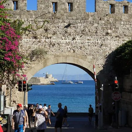 Lucidum Rhodian Hospitality & Gastronomy Willa Faliraki