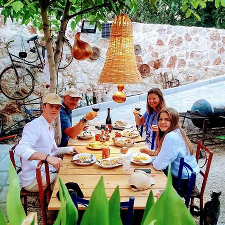 Lucidum Rhodian Hospitality & Gastronomy Willa *